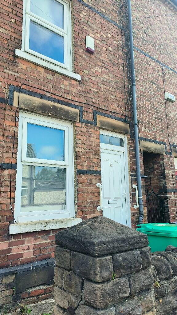 Main image of property: STUDENT HOUSE 42 Park Road, Nottingham, Nottinghamshire, NG7