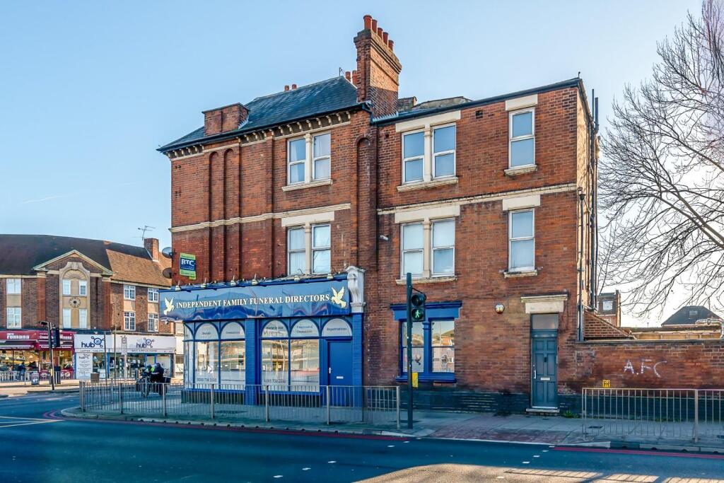 Main image of property: Green Lanes, Palmers Green