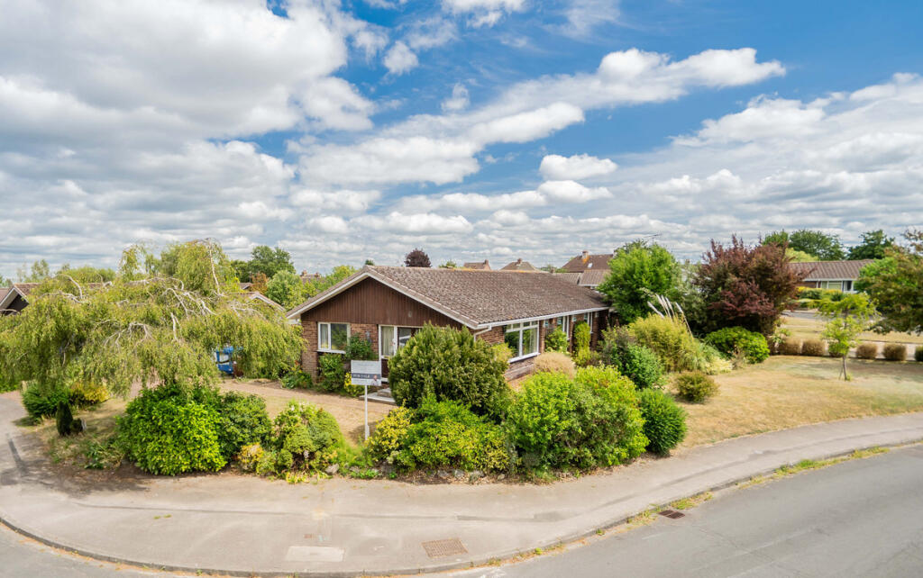 Main image of property: Elm Close, Newton Longville, Milton Keynes, MK17
