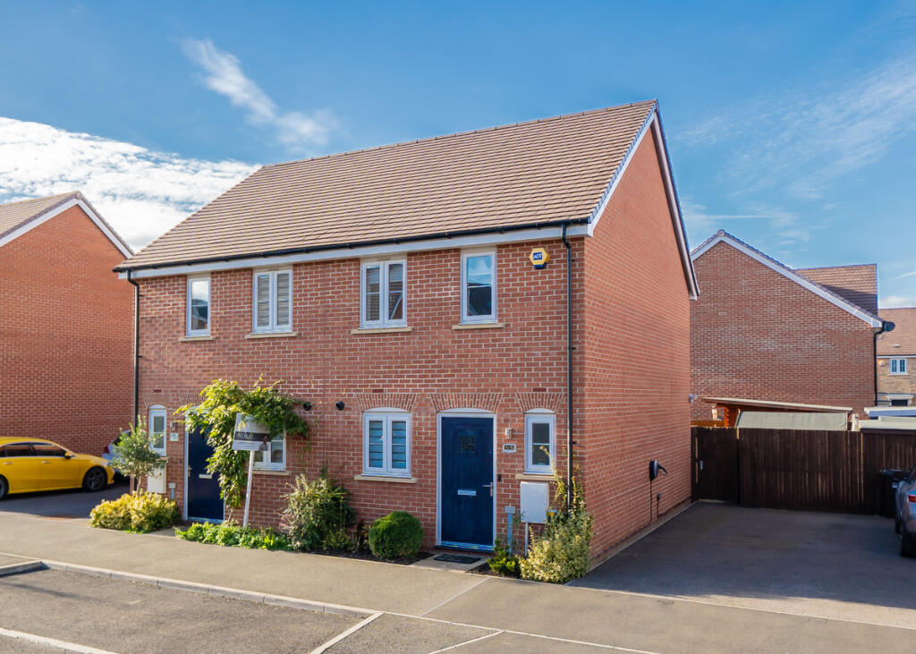 Main image of property: Bonaire Grange, Newton Leys, Milton Keynes, MK3