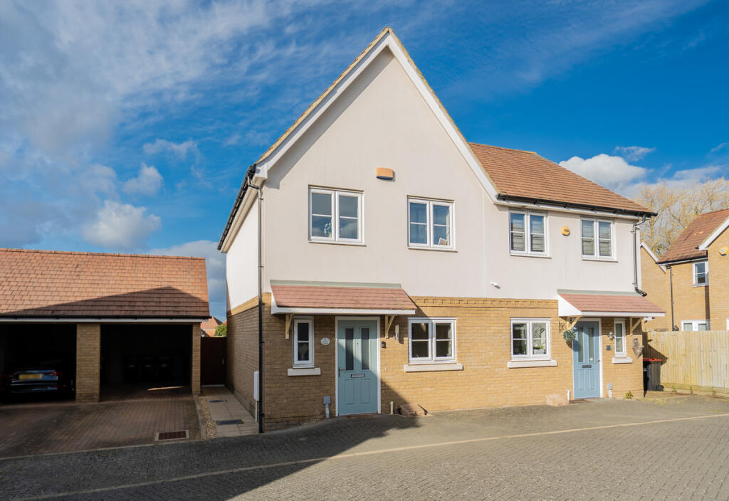 Main image of property: Mead Crescent, Redhouse Park, Milton Keynes, MK14