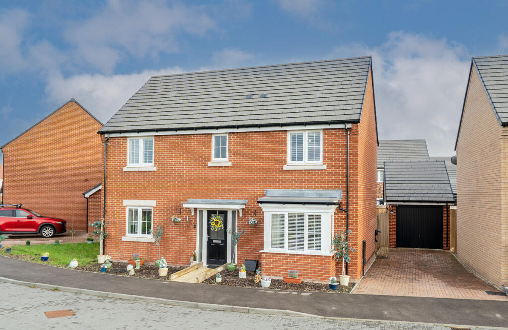 Main image of property: Deerhound Crescent, Houghton Regis, Dunstable, LU5