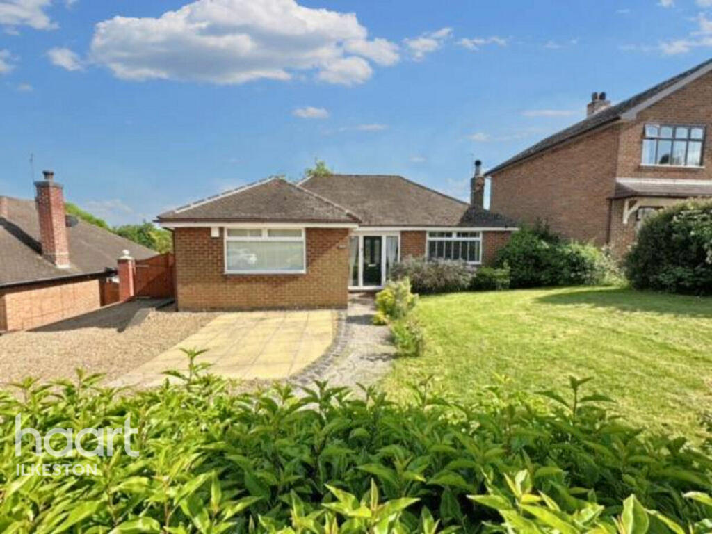 3 bedroom detached bungalow for sale in Breach Road, Heanor, DE75