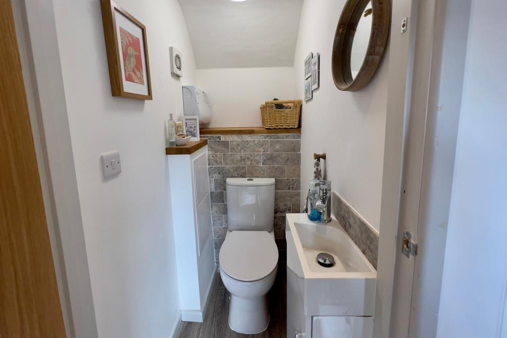 3 bedroom semidetached house for sale in Green Oak Road, Totley, S17