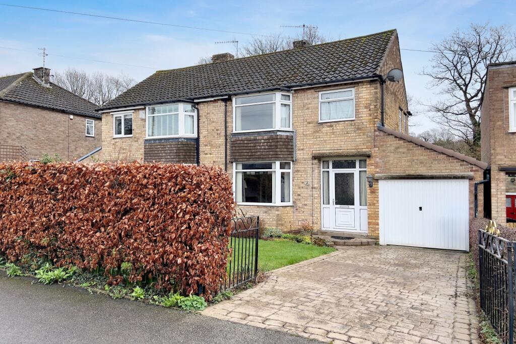 3 bedroom semidetached house for sale in Wollaton Road, Bradway, S17