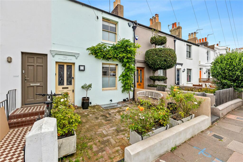 3 bedroom terraced house for sale in Kensington Place, Brighton, East Sussex, BN1