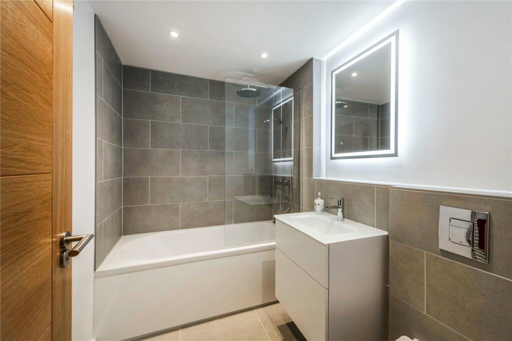 Additional property image - Kings Road, Brighton, East Sussex, BN1