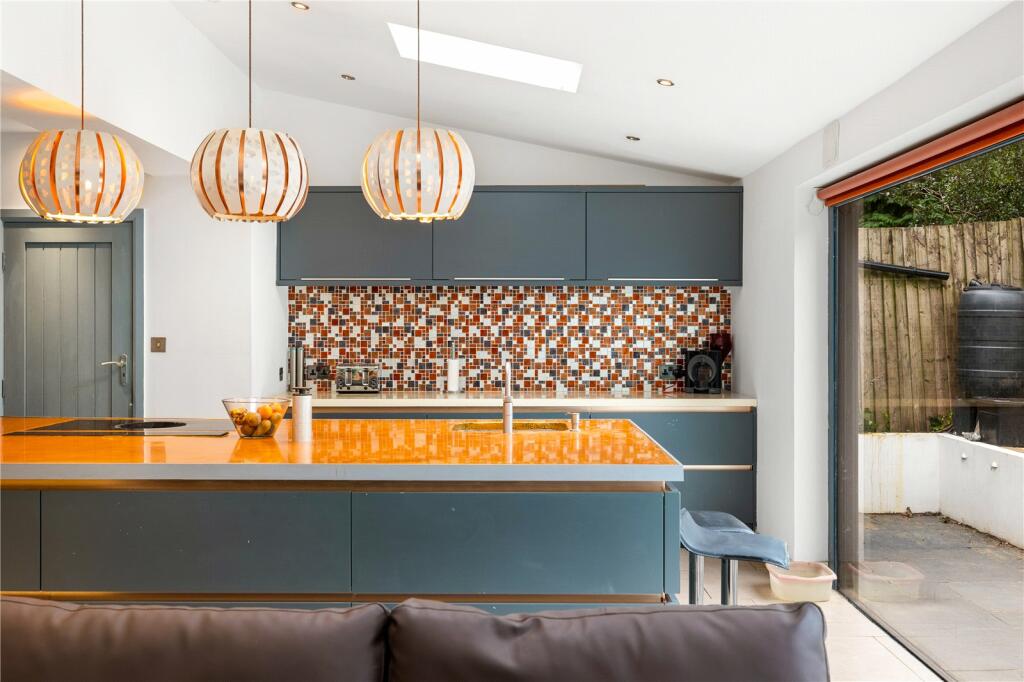 Additional property image - Mallory Road, Hove, BN3