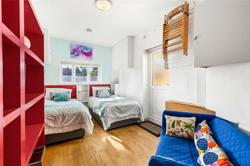 Additional property image - Mallory Road, Hove, BN3