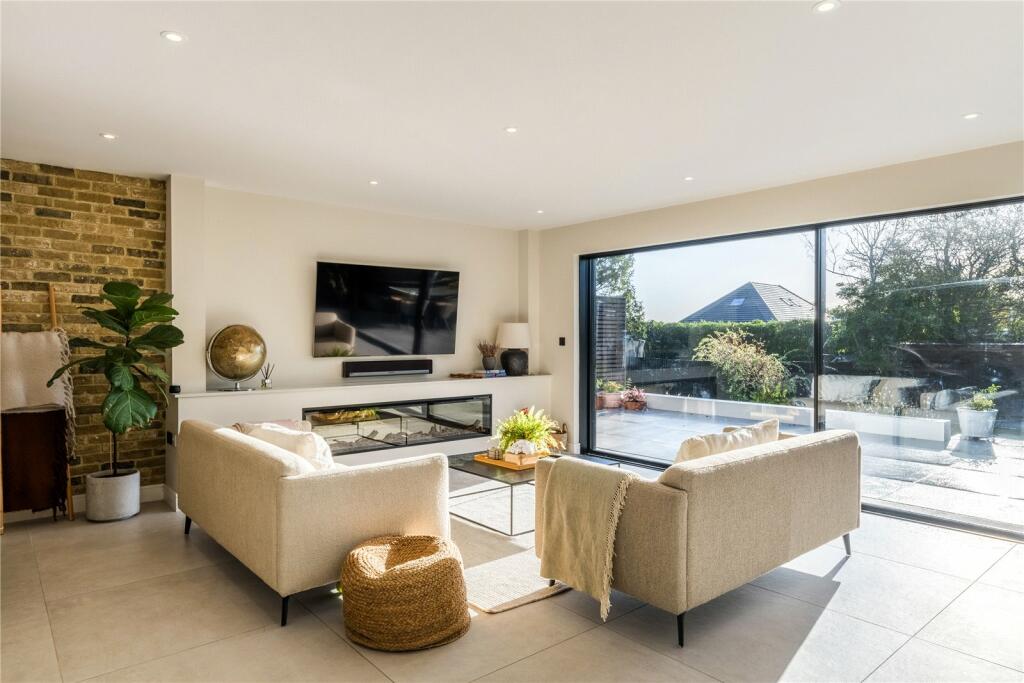 Additional property image - Green Ridge, Brighton, East Sussex, BN1