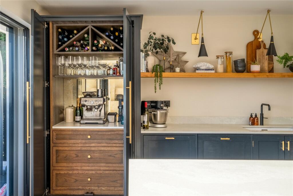 Additional property image - Green Ridge, Brighton, East Sussex, BN1