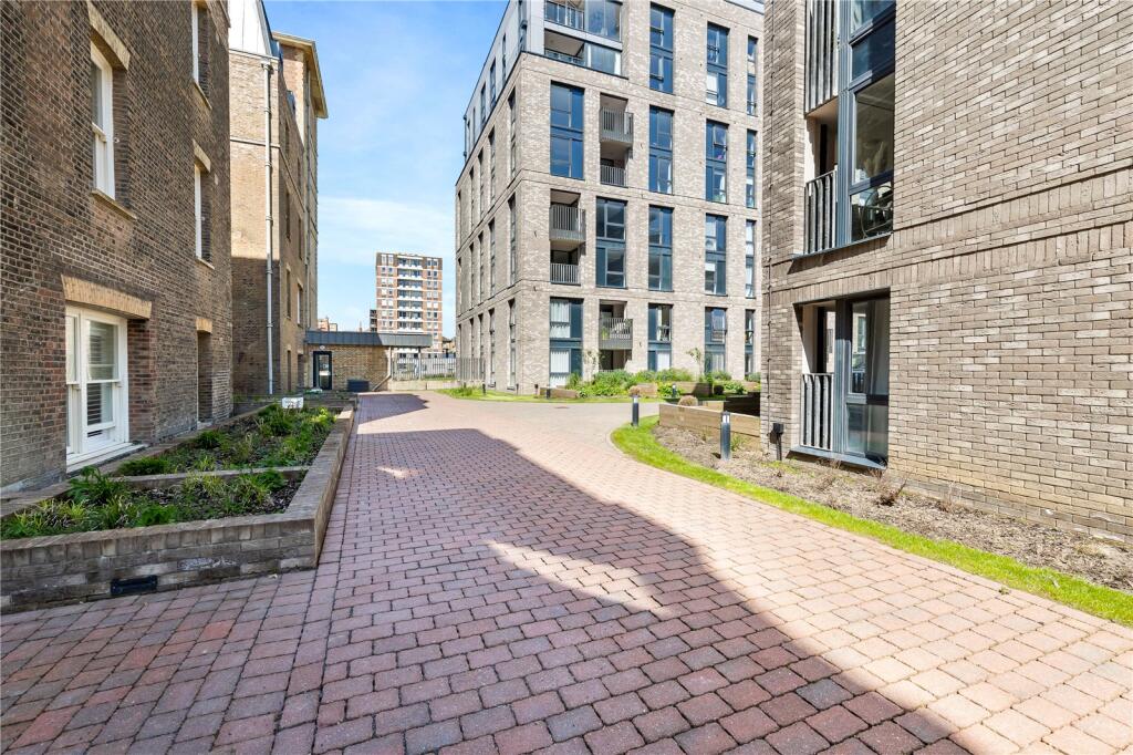 Additional property image - Queens Gardens, Hove, East Sussex, BN3