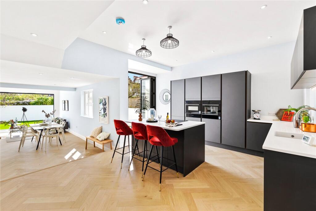 Additional property image - Pembroke Crescent, Hove, East Sussex, BN3