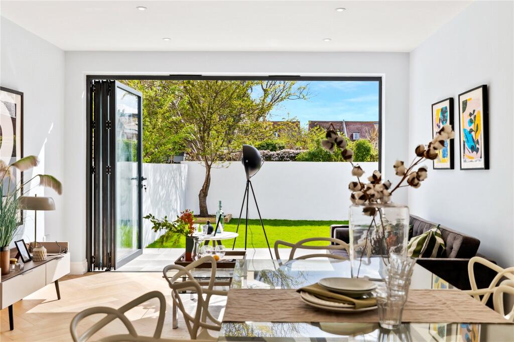 Additional property image - Pembroke Crescent, Hove, East Sussex, BN3