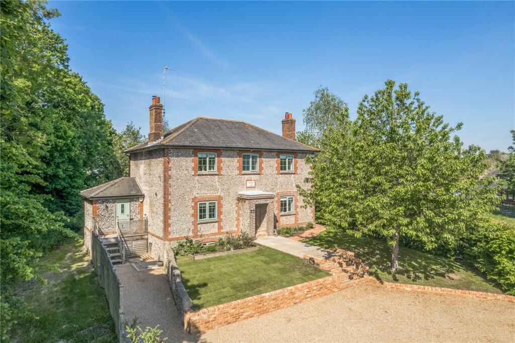 Fulbeck Avenue, Worthing, West Sussex, BN13