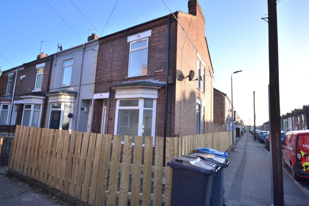 Main image of property: Park Grove, Hull, HU9