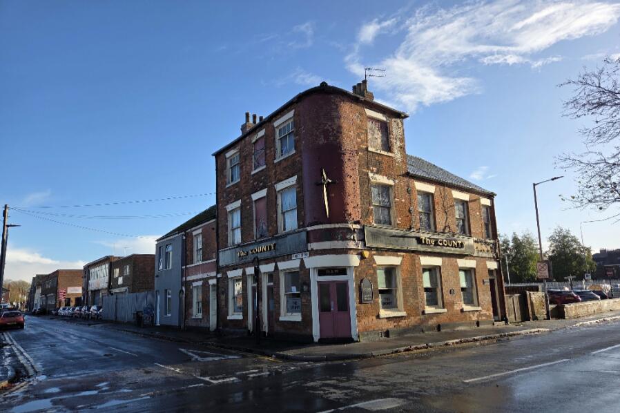Main image of property: County Tavern 73-75 Francis Street, Hull, HU2 8DT