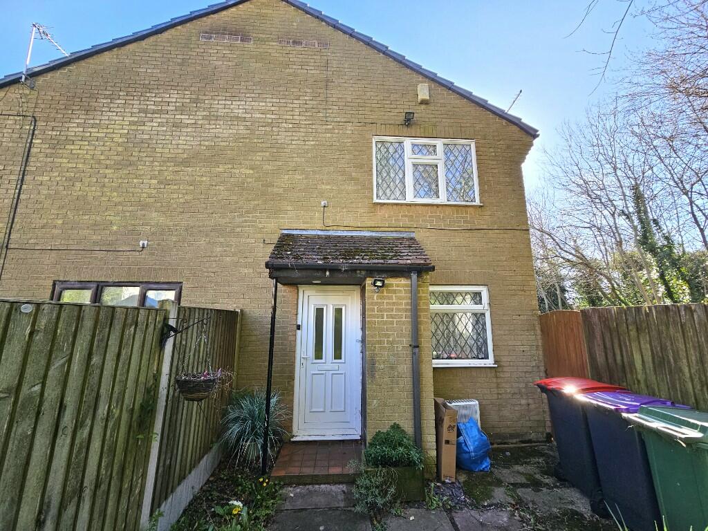 1 bedroom terraced house for sale in Willetts Way, Telford, Shropshire, TF4