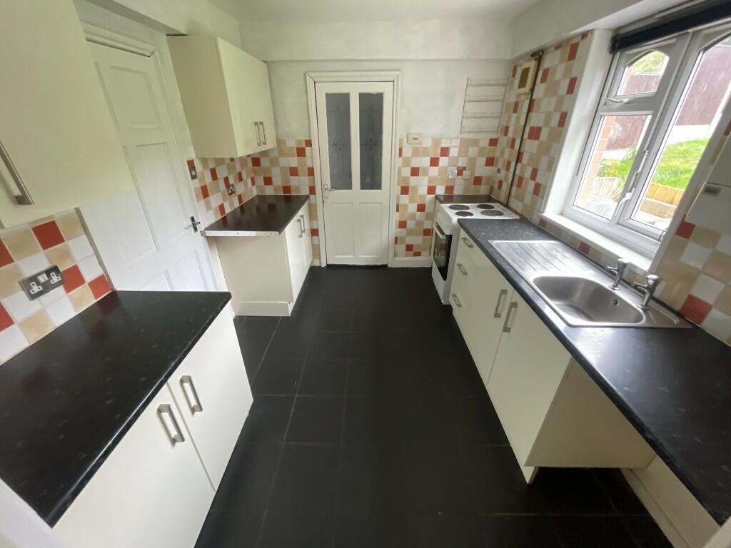 Additional property image - Essex Avenue, West Bromwich,West Midlands, B71