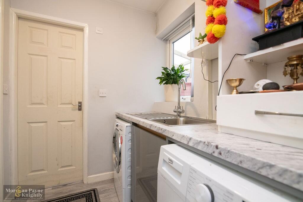 Additional property image - Esher Road, West Bromwich,West Midlands, B71