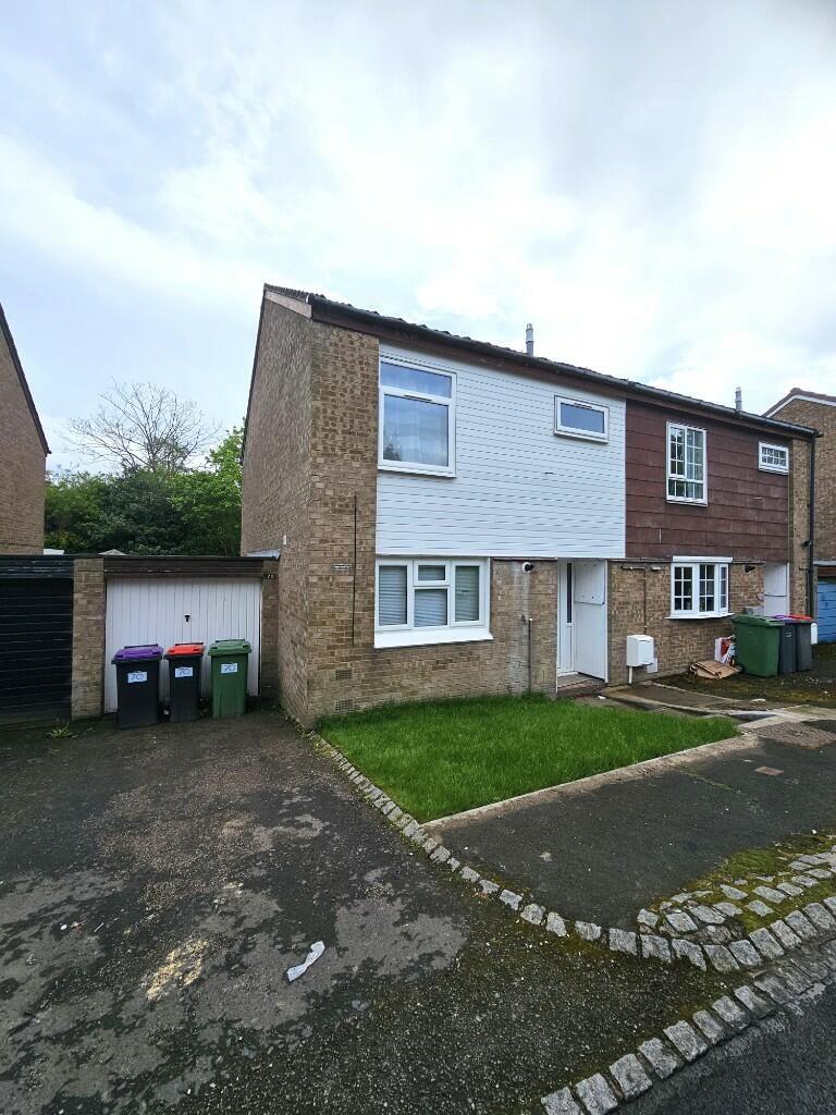 Main image of property: Farm Lodge Grove, Telford, Shropshire, TF3