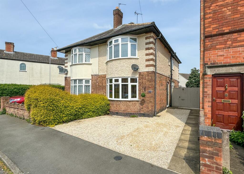 3 bedroom semidetached house for sale in Warner Street, Barrow Upon