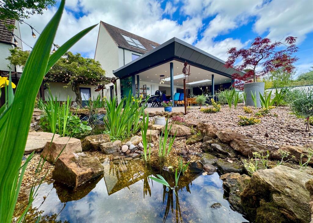 Main image of property: Darwin House, The Willows, Burton-On-The-Wolds
