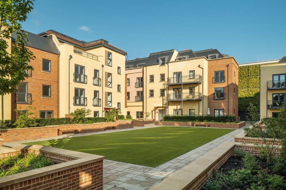 Main image of property: East Street, Farnham, Surrey GU9 7UA