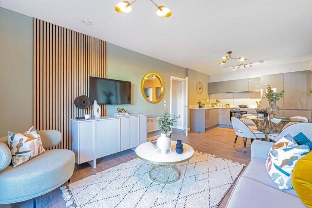 Main image of property: East Street, Farnham, Surrey GU9 7UA