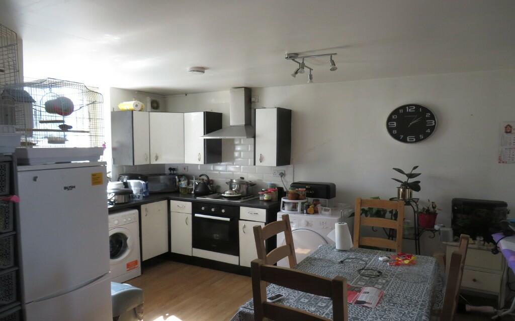 Additional property image - 4 High Street, Keighley, West Yorkshire, BD20