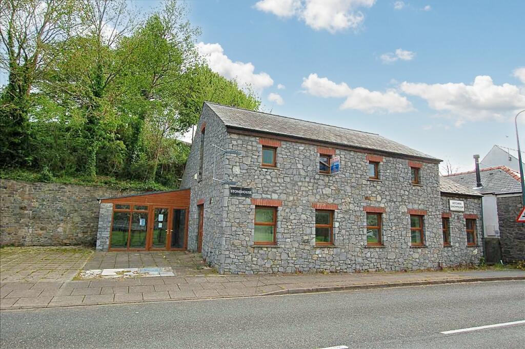 Main image of property: Stone House, Commons Road, Pembroke