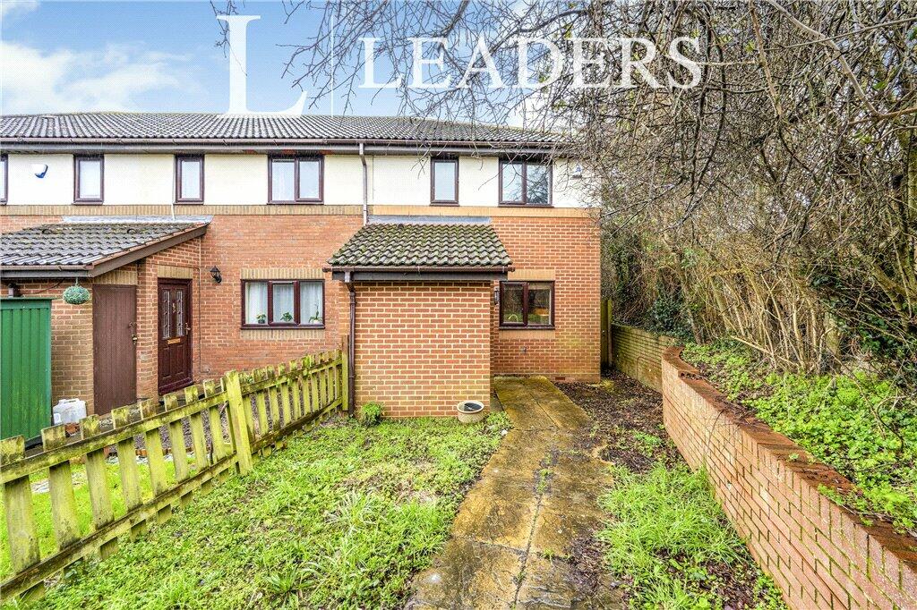 3 bedroom terraced house for sale in Quince Close, Walnut Tree, Milton