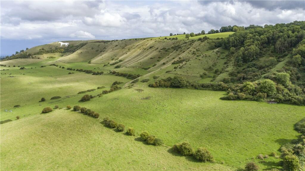 Additional property image - Bratton Road, Westbury, Wiltshire, BA13