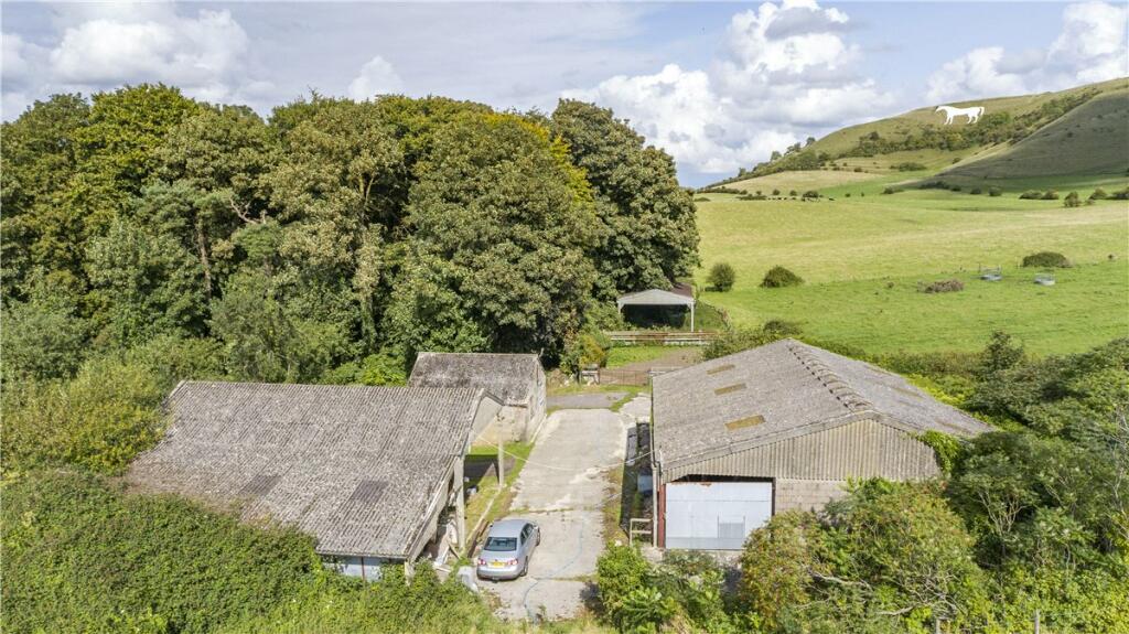 Additional property image - Bratton Road, Westbury, Wiltshire, BA13