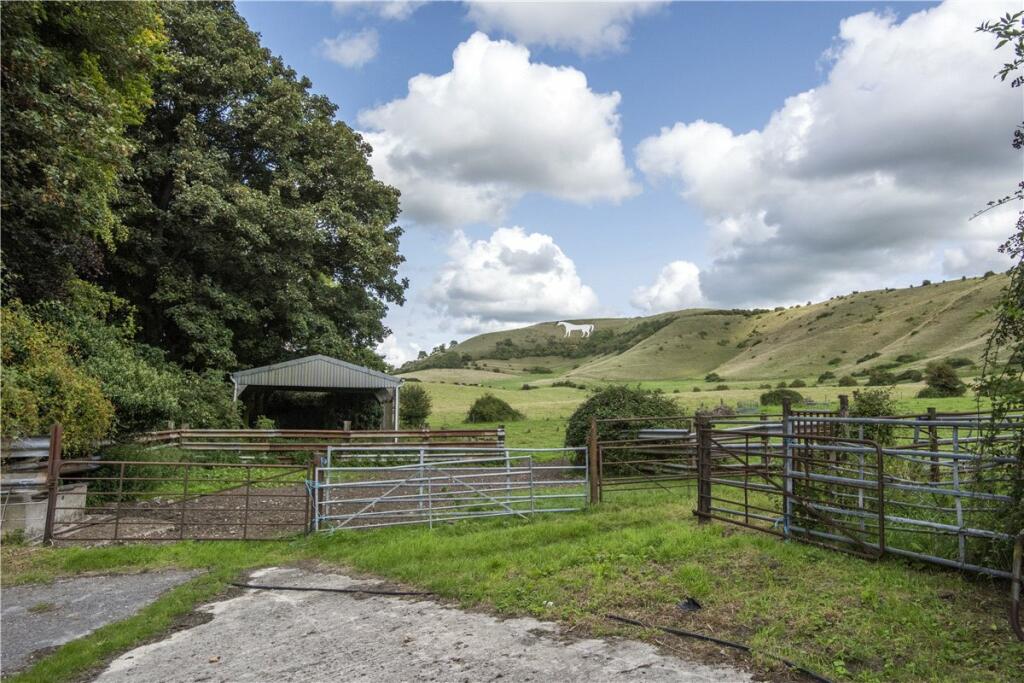 Additional property image - Bratton Road, Westbury, Wiltshire, BA13