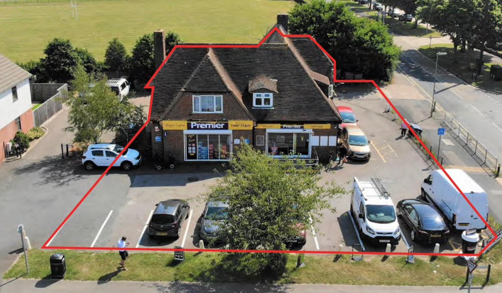 Mixed use property for sale in 163 Wych Lane, Gosport, Hampshire, PO13