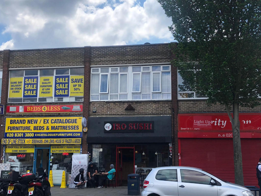 2 bedroom mixed use property for sale in 41/41B Bellegrove Road