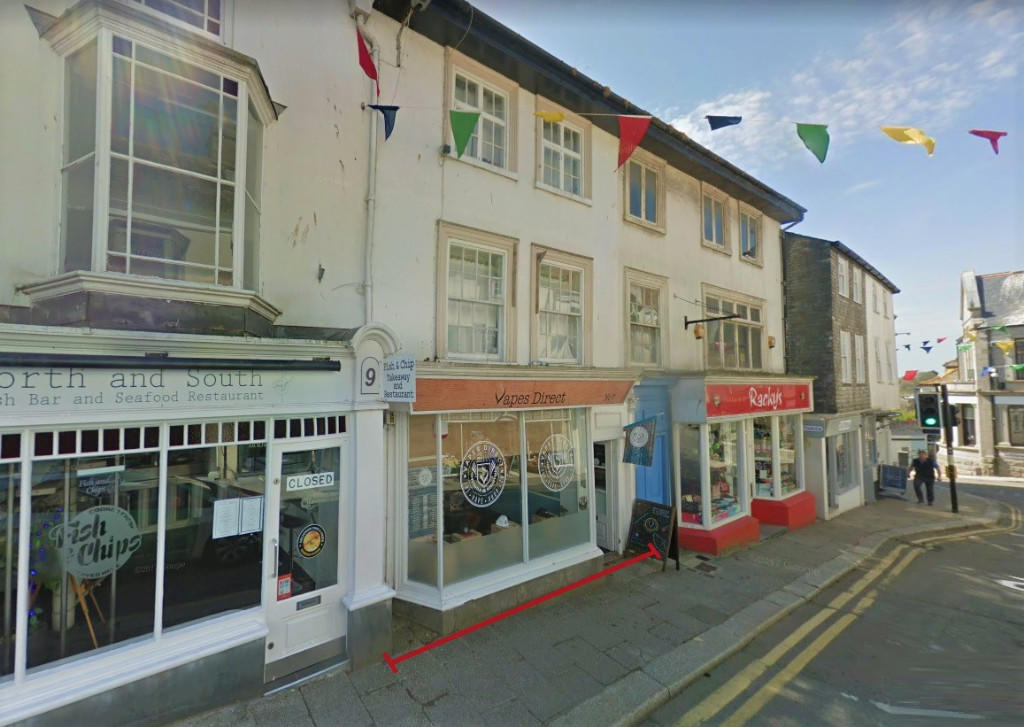 2 bedroom mixed use property for sale in 7 Meneage Street, Helston
