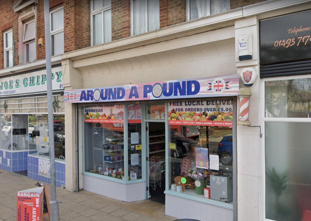 3 bedroom mixed use property for sale in 83/83a Magdalen Way, Great