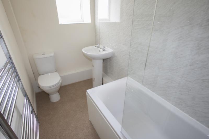 6 bedroom mixed use property for sale in Horsemarket, Barnard Castle