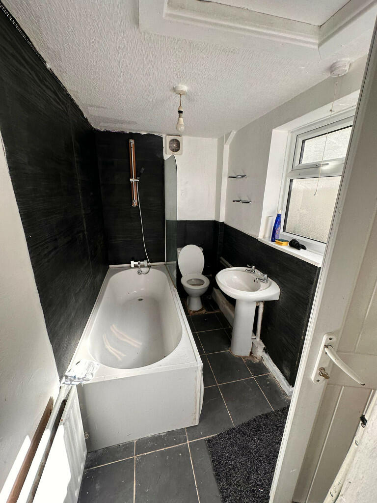 Additional property image - 290/290A Accrington Road, Blackburn, Lancashire, BB1