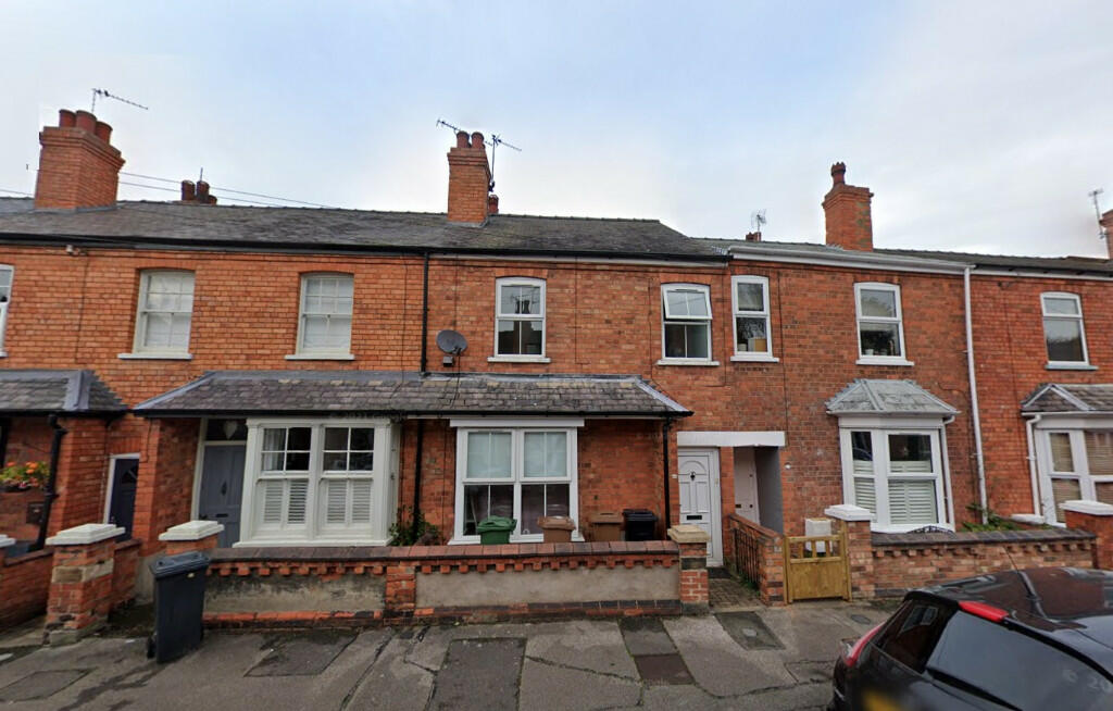 4 bedroom house of multiple occupation for sale in 46 Cecil Street, Lincoln, Lincolnshire, LN1