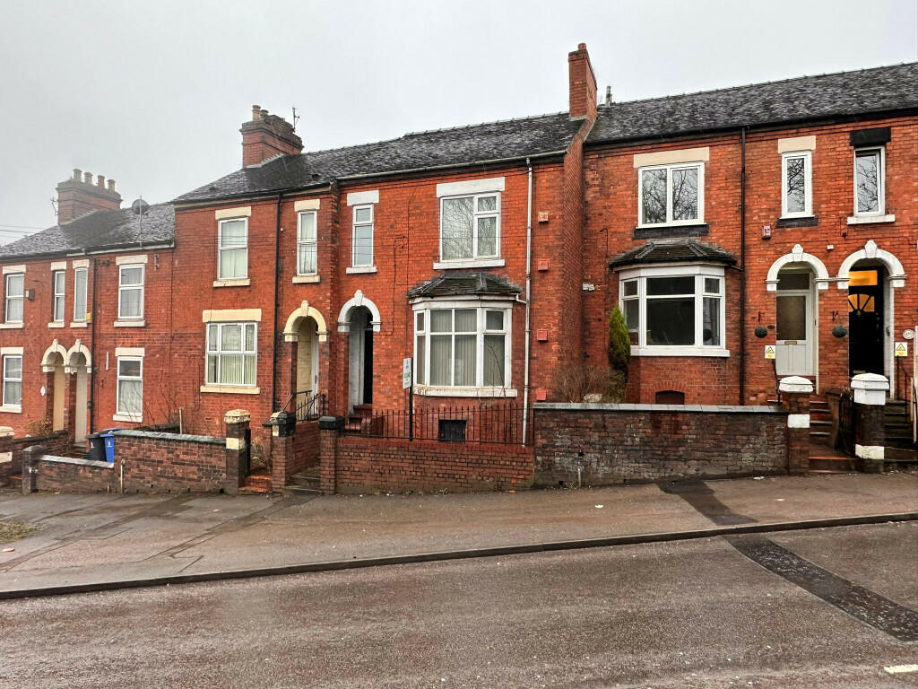 6 bedroom house of multiple occupation for sale in 477 Etruria Road, Stoke-On-Trent, Staffordshire, ST4