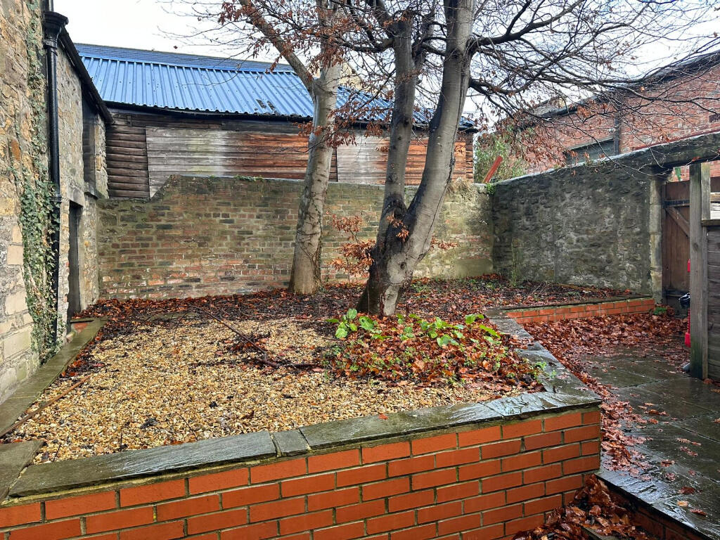Additional property image - Falt 4, 23 Horsemarket, Barnard Castle, County Durham, DL12