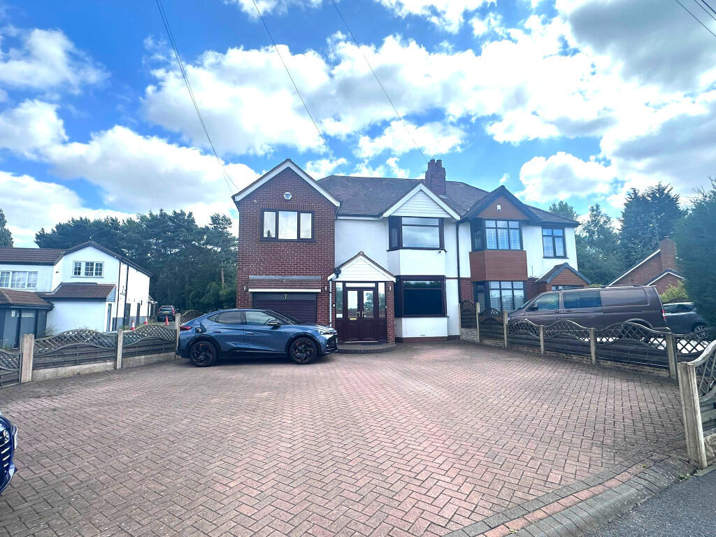 Main image of property: 7 Watling Street, WS8