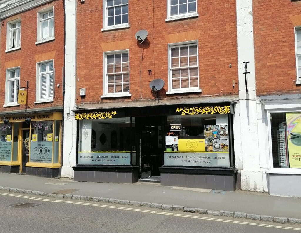 Main image of property: 14 Market Square, Buckingham, Buckinghamshire, MK18