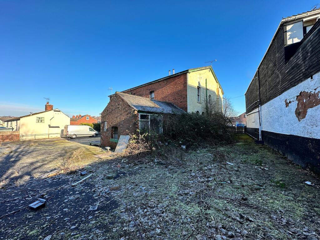 Pub for sale in Commercial Inn, Bridge Street, Pilsley, Derbyshire S45