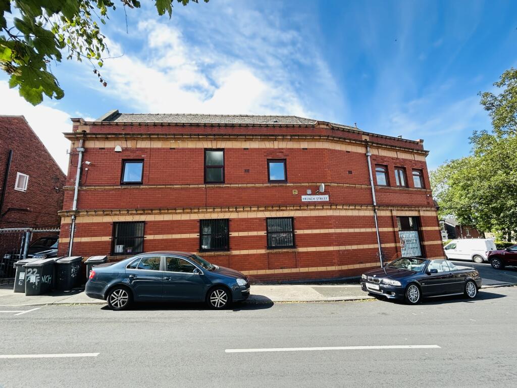 Mixed use property for sale in 40 Taylor Street, Tameside, Stalybridge
