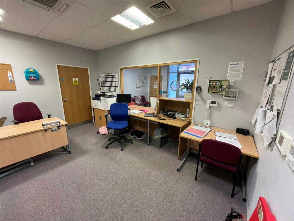 Additional property image - 26 Market Street, Crewe CW1 2EL