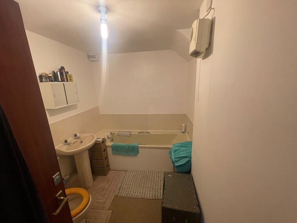 Additional property image - 1 and 7A Saxon Court plus Freehold of Saxon Court (1-8), High Street, Bidford-On-Avon, Alcester B50 4AB